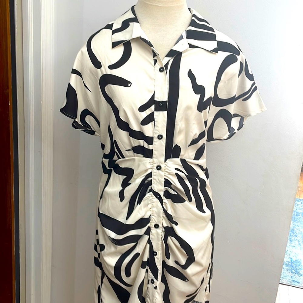 Extra large black and cream midi dress